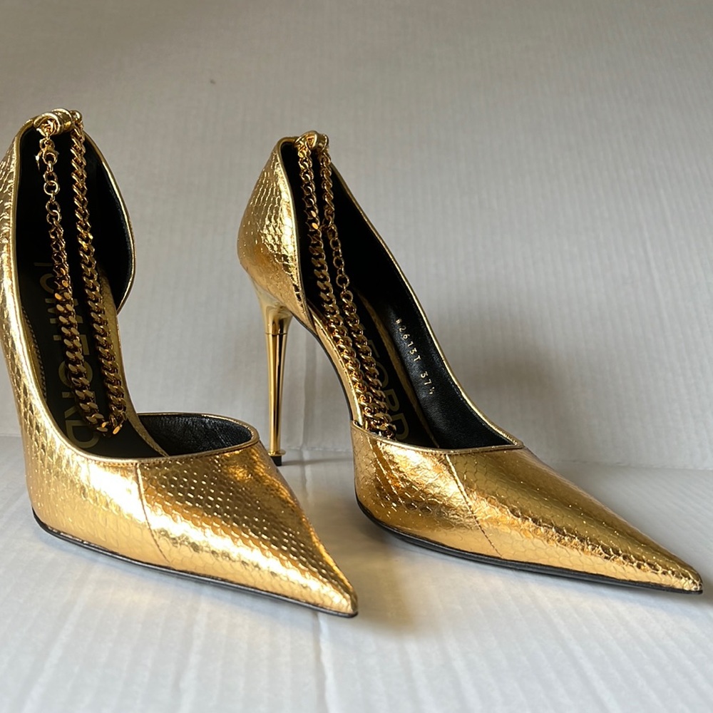 TOM FORD LAMINATED SNAKESKIN CHAIN PUMP 85MM